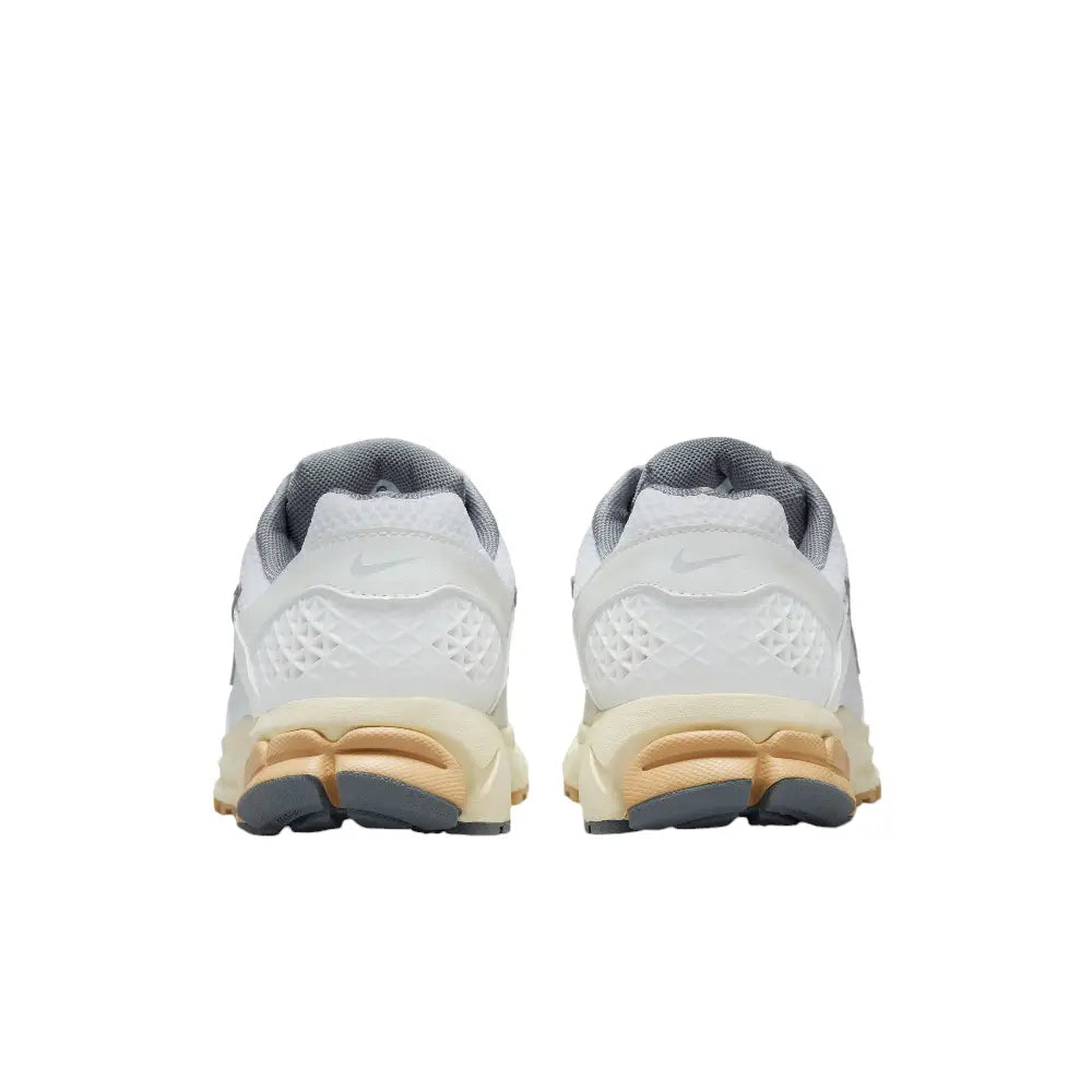 NIKE Zoom Vomero 5 Summit White Pure Platinum FJ2028-101