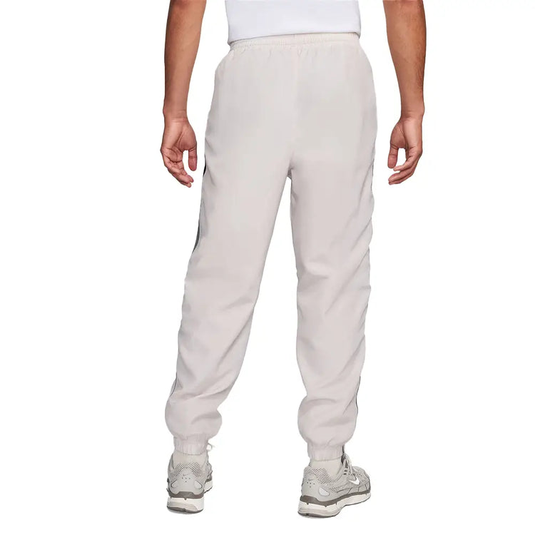 NIKE Sportswear Air Woven Pant FN7688-104