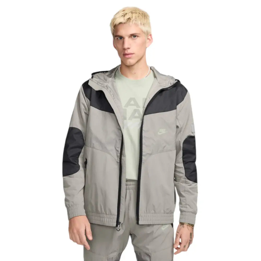 【NIKE】Air Max Woven Jacket Nike Sportswear Air Max Men's Woven Jacket. Nike IL