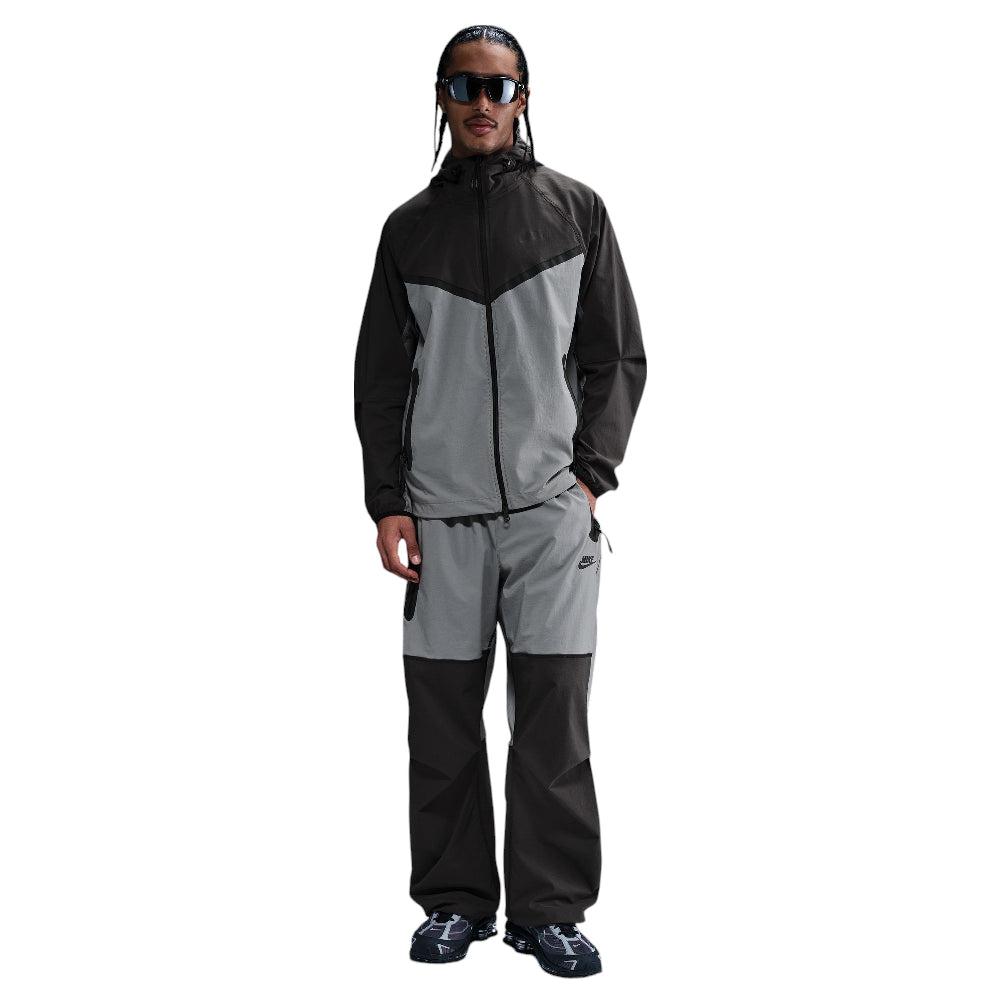 NIKE Tech Woven Jacket Grey/Black HM7151-065