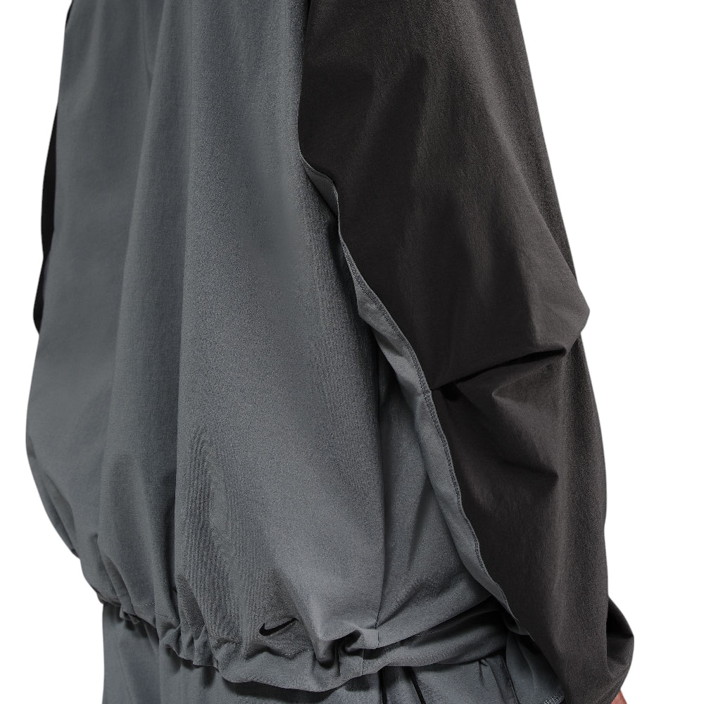NIKE Tech Woven Jacket Grey/Black HM7151-065