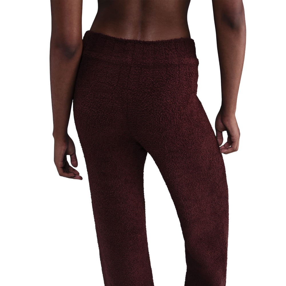 NIKE Sportswear Phoenix Cozy Bouclé Slim Knit Pants Red HV2766-619
