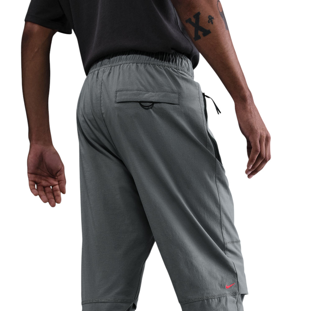 NIKE Tech Woven Open-Hem Pant Dark Grey IB6663-084