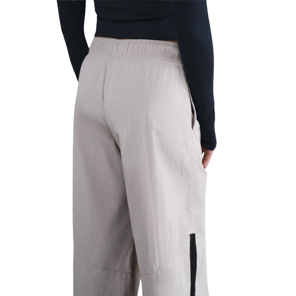 NIKE Sportswear Wide-Leg Woven Pant Grey IH8508-009