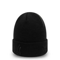 NEW ERA New York Yankees Essential All Black Cuff Beanie Hat 12122729