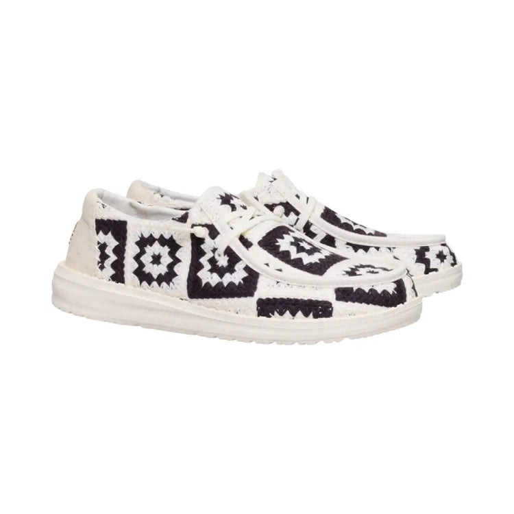 HEY DUDE Wendy Cottage Crochet White Black 43109-0C4