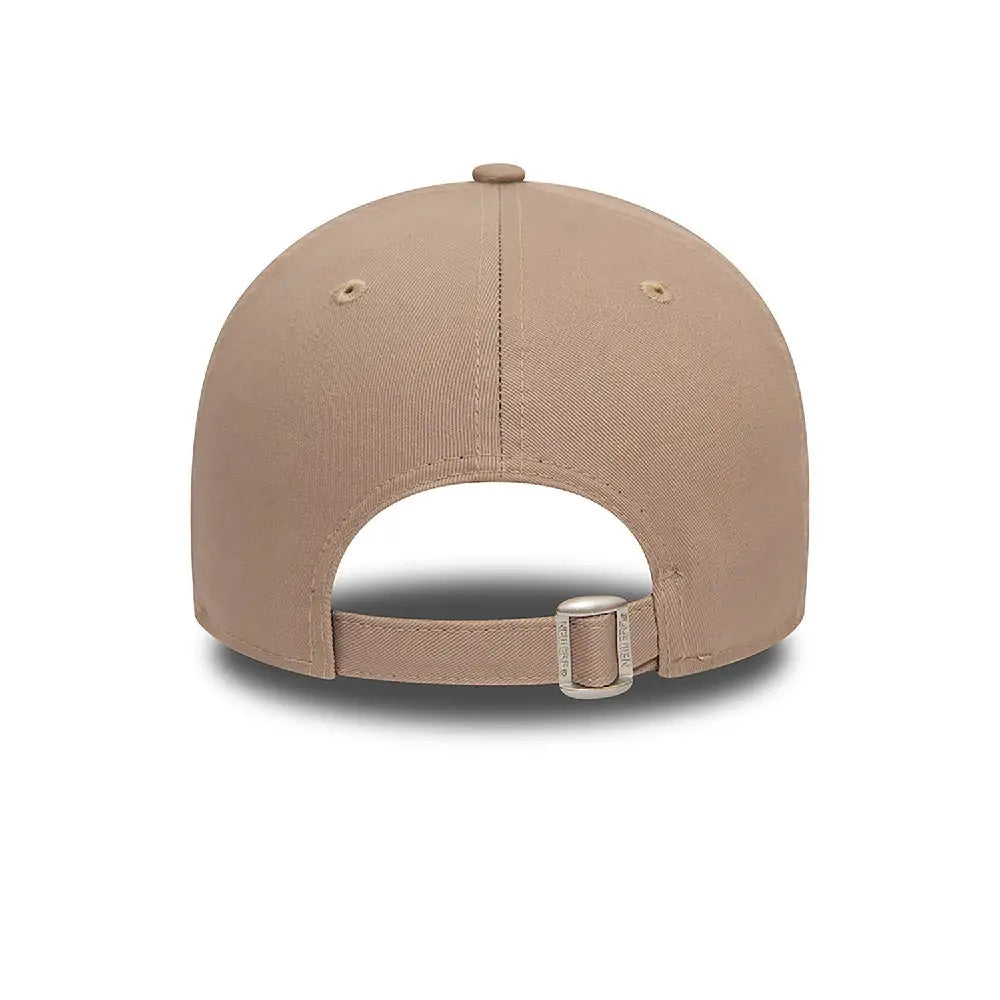 NEW ERA New York Yankees League Essential Pastel Brown 9Forty Adjustable Cap 60503374