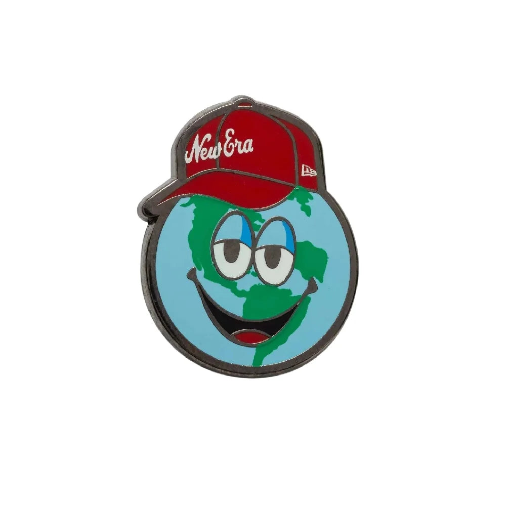 NEW ERA Earth With Cap Pin Badge 60667113