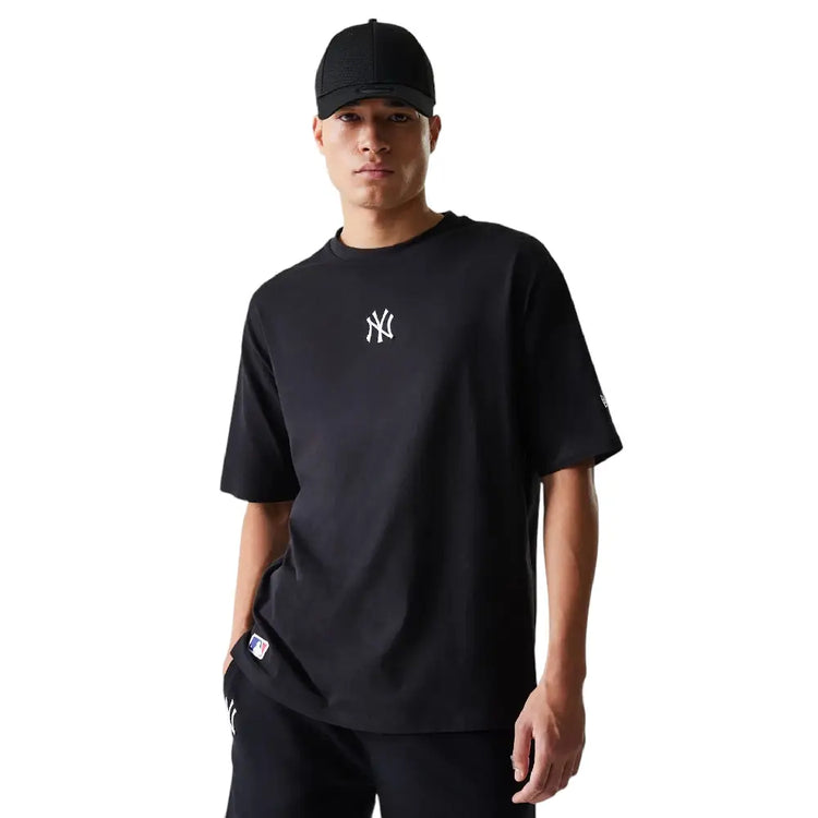 NEW ERA MLB League Essential New York Yankees Oversized T-Shirt Black 60675746