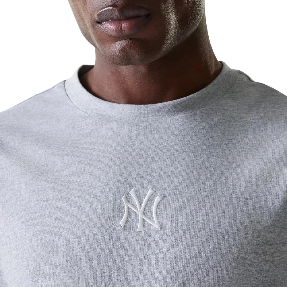 NEW ERA New York Yankees MLB League Essential Grey Oversized T-Shirt 60675750