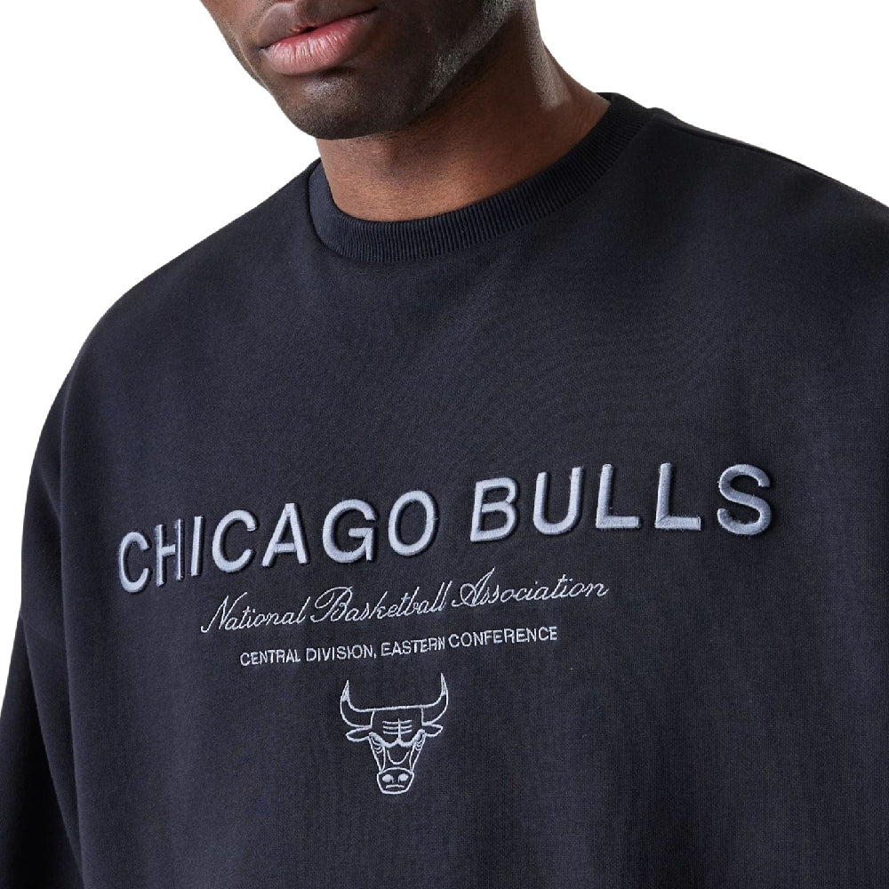 NEW ERA Chicago Bulls NBA Linear Black Crew Neck Sweater 60758746