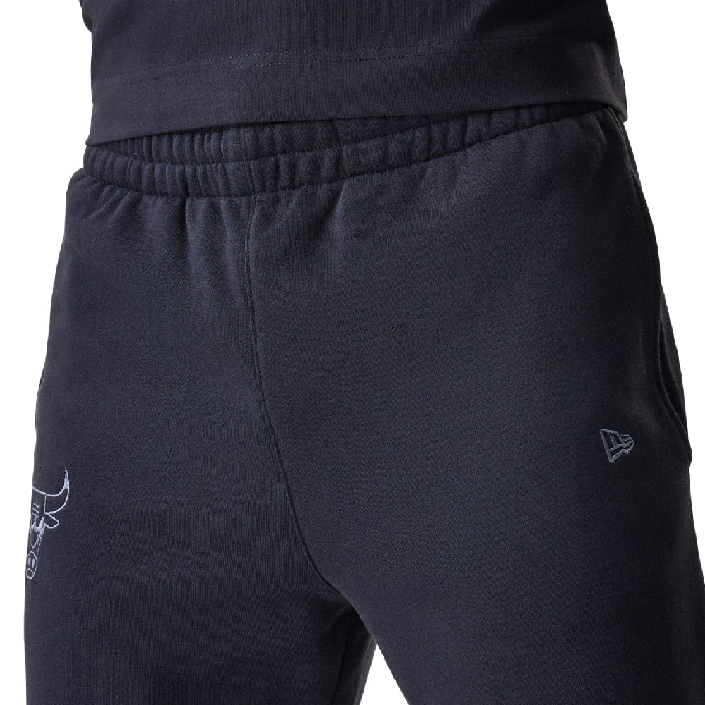 NEW ERA Chicago Bulls NBA Linear Black Straight Leg Pant 60758755
