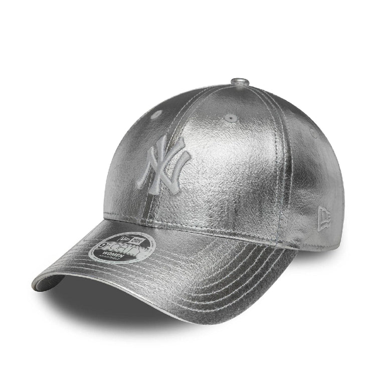 NEW ERA New York Yankees Womens MLB Metallic Silver 9FORTY Adjustable Cap 60758957
