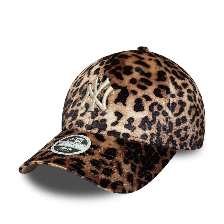NEW ERA New York Yankees Womens MLB Leo Velour Dark Brown 9FORTY Adjustable Cap 60759057