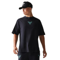 NEW ERA Chicago Bulls NBA League Essential Black Oversized T-Shirt 60771515