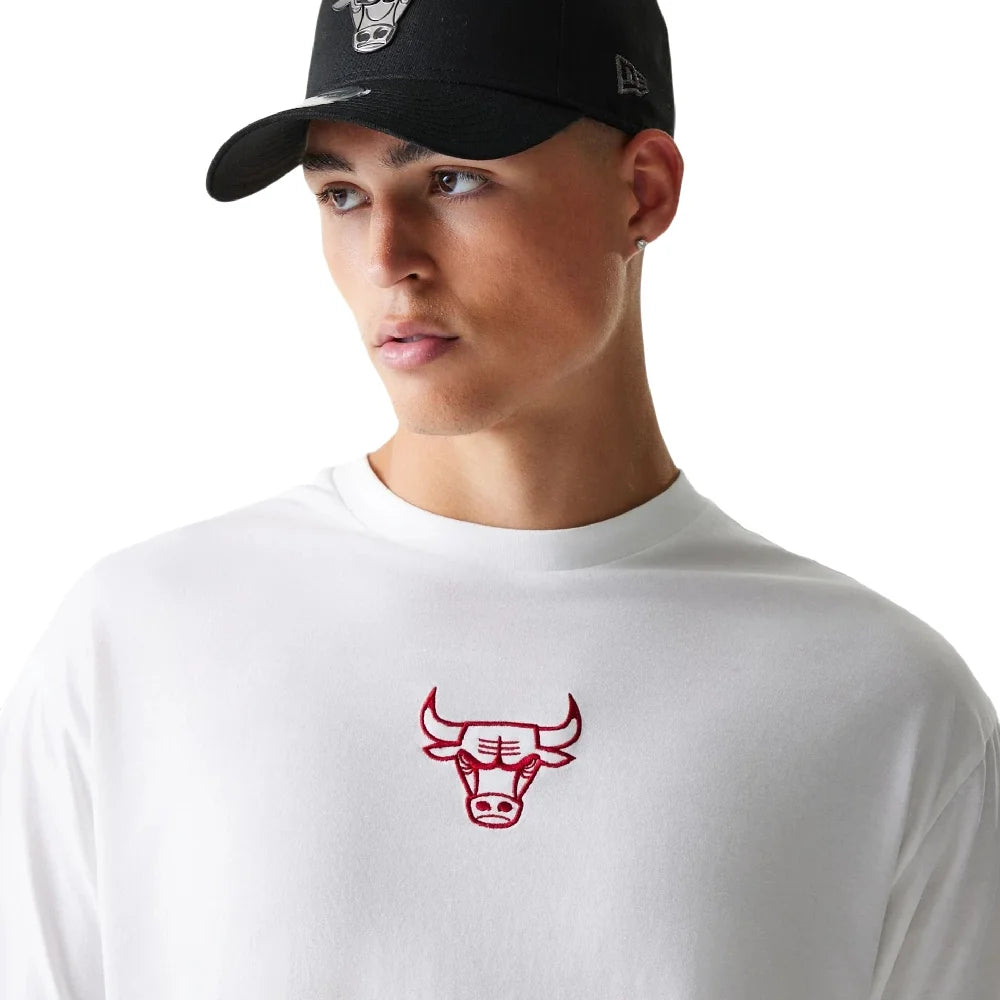 NEW ERA Chicago Bulls NBA League Essential White Oversized T-Shirt 60771518