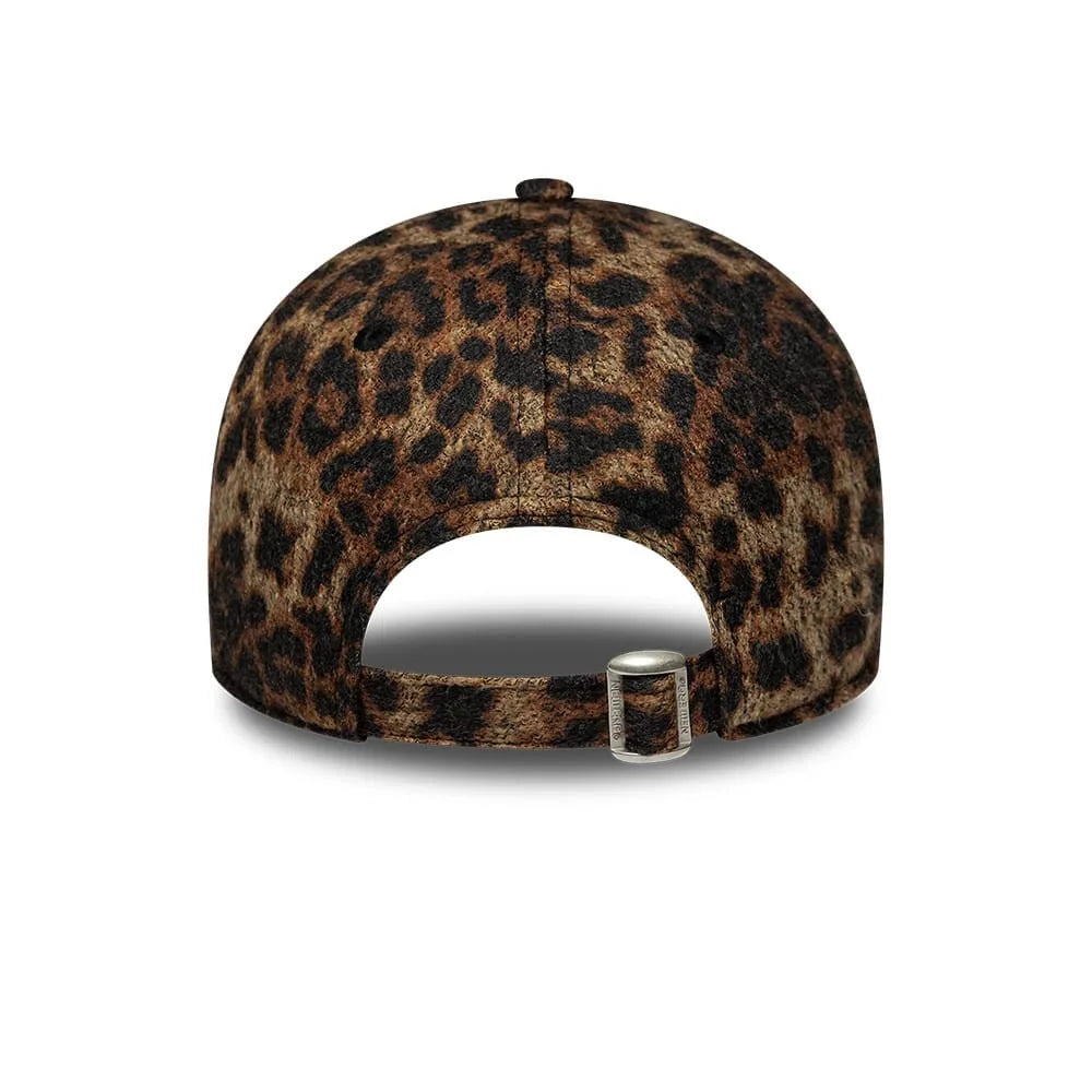 NEW ERA New York Yankees Womans MLB Cosy Leopard Brown 9FORTY Adjustable Cap 60915734