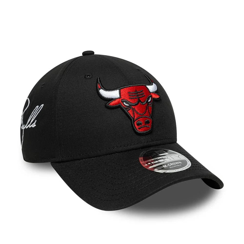 NEW ERA Chicago Bulls NBA Side Script Black 9FORTY M-Crown Adjustable Cap 60915873