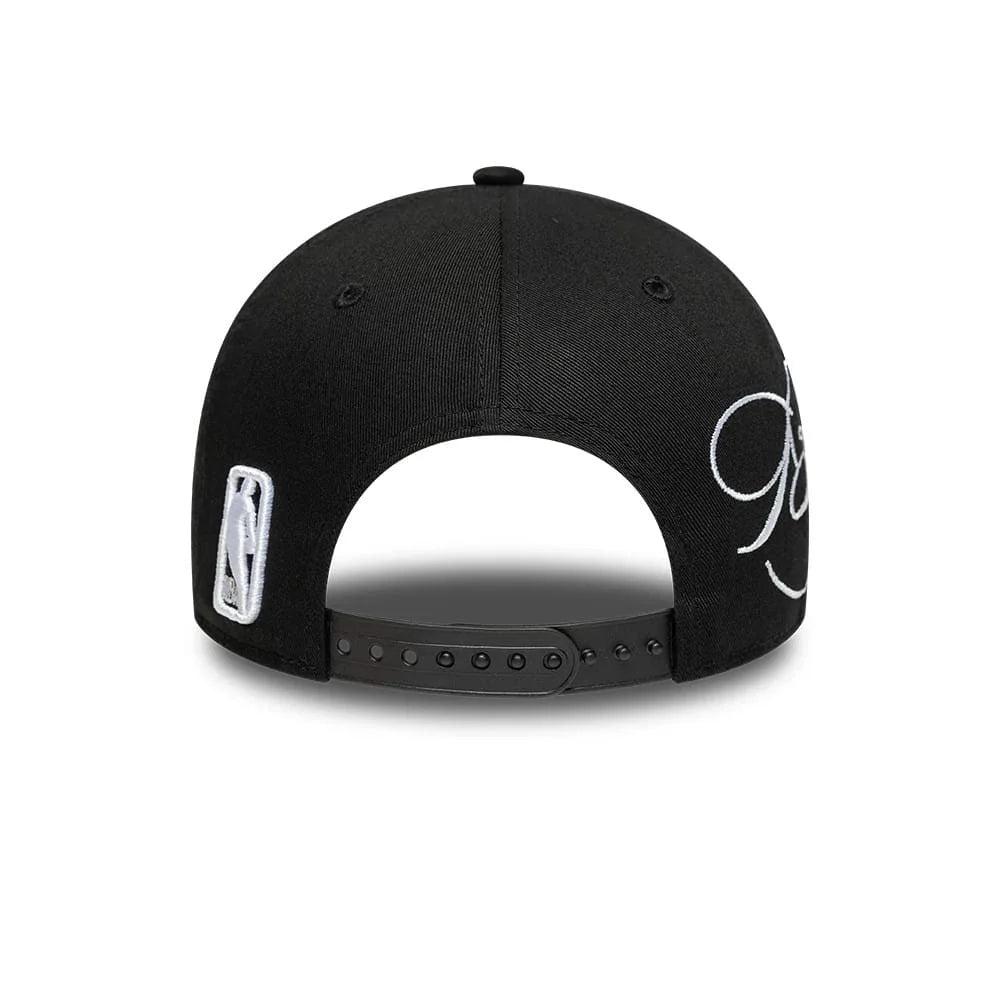 NEW ERA Chicago Bulls NBA Side Script Black 9FORTY M-Crown Adjustable Cap 60915873