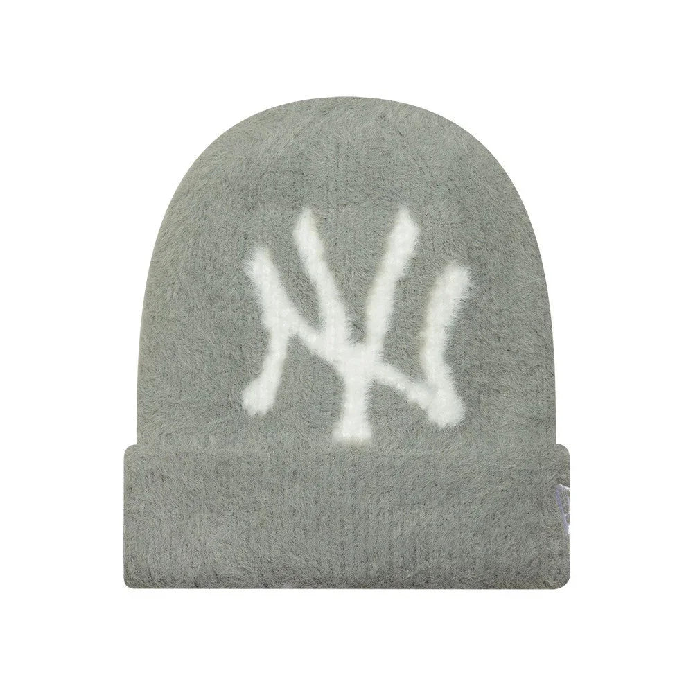 NEW ERA New York Yankees Womens MLB Fluffy Mohair Grey Cuff Knit Beanie Hat 60915890
