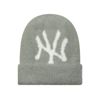 NEW ERA New York Yankees Womens MLB Fluffy Mohair Grey Cuff Knit Beanie Hat 60915890