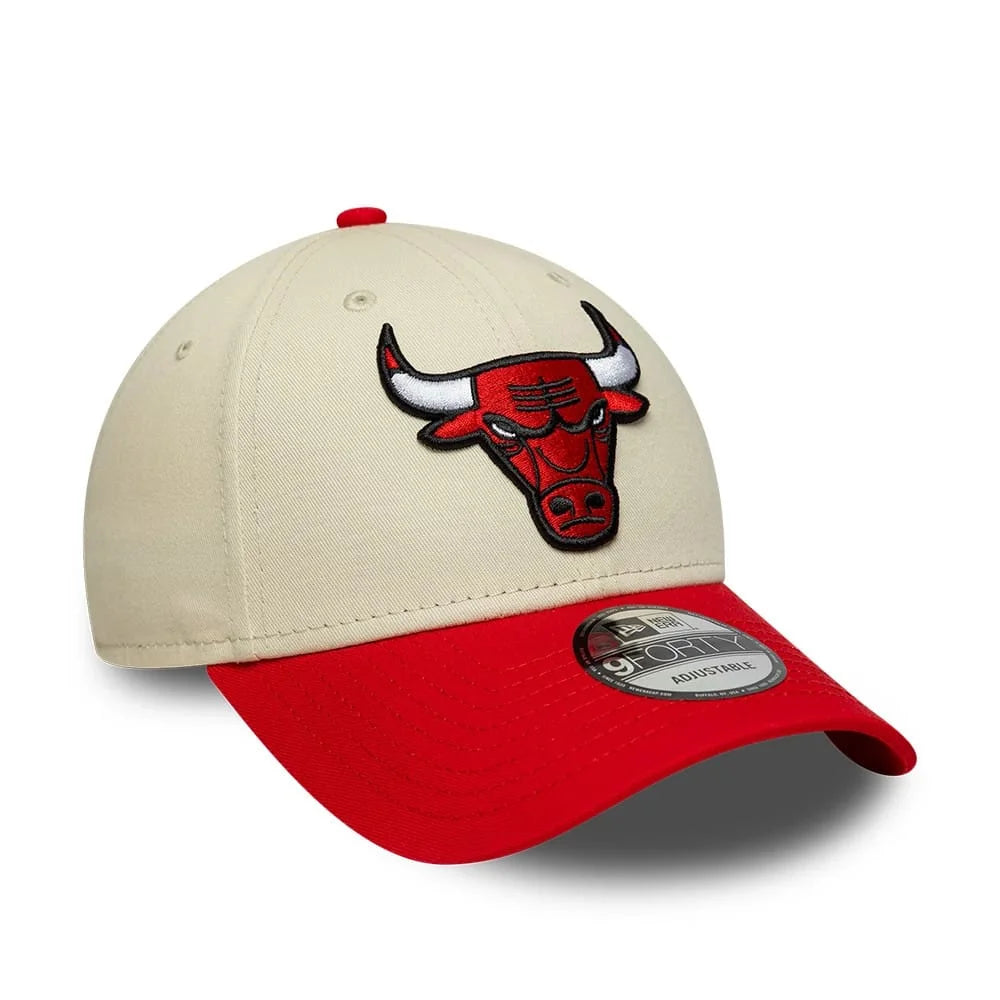 NEW ERA Chicago Bulls NBA Colourblock Cream & Red 9FORTY Adjustable Cap 60915902