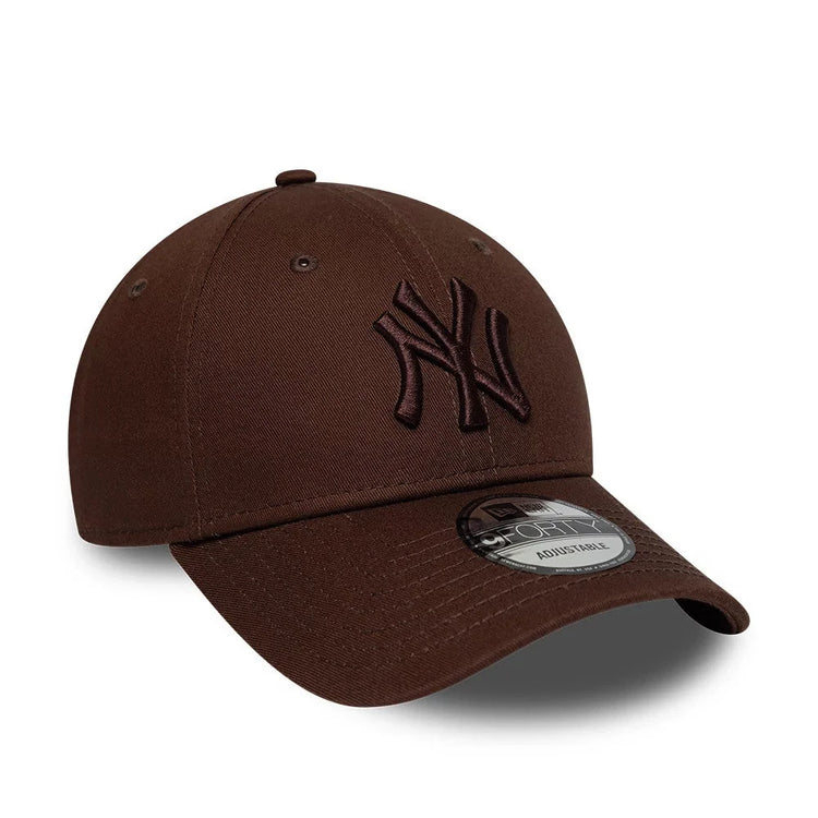 NEW ERA New York Yankees MLB League Essential Brown 9FORTY Adjustable Cap 60960266