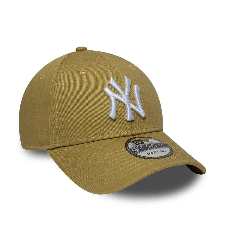 NEW ERA New York Yankees MLB League Essential Green 9FORTY Adjustable Cap 60960341
