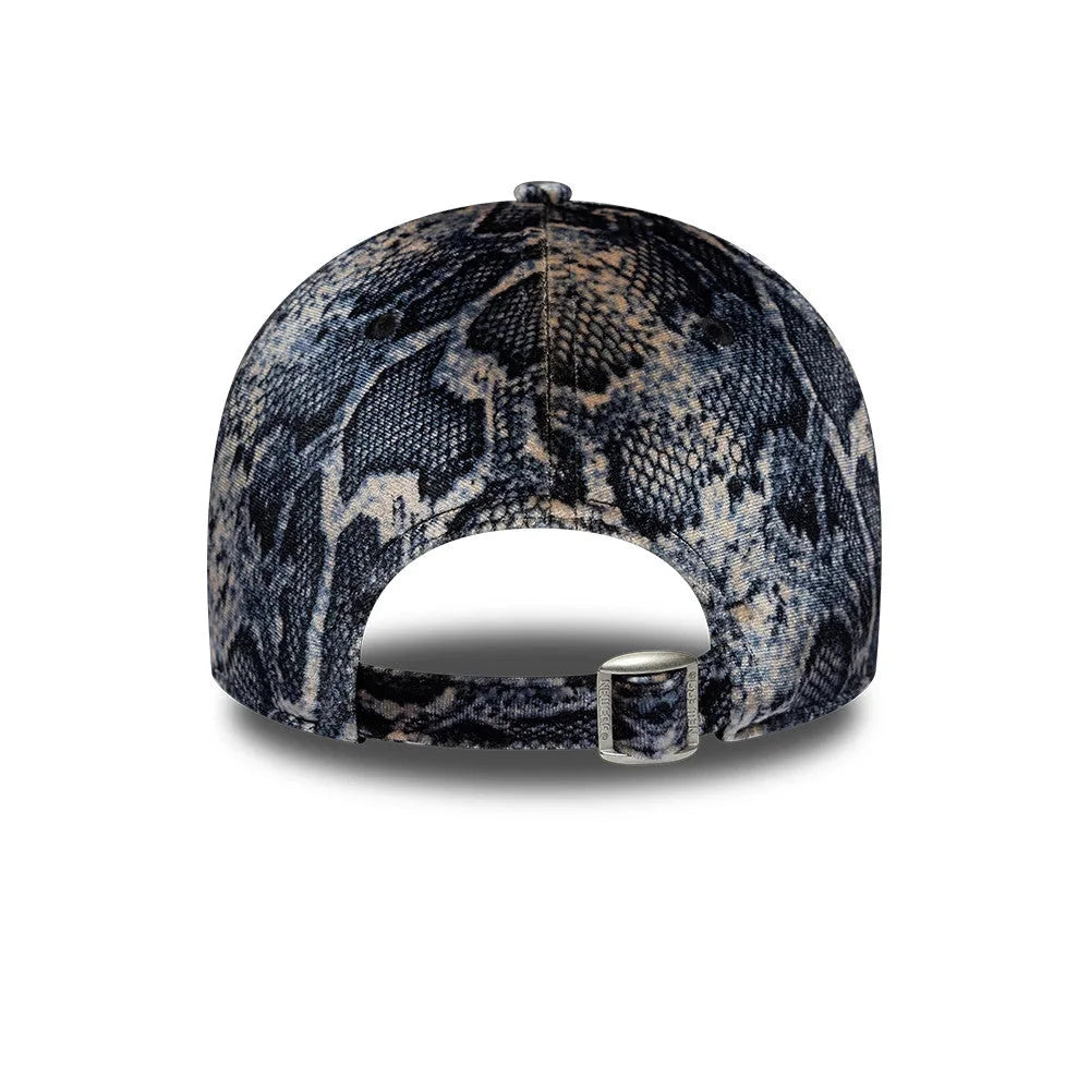 NEW ERA New York Yankees Womens MLB Snake Print Black 9FORTY Adjustable Cap 60960345