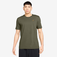 NIKE Sportswear Club T-Shirt Green AR4997-225