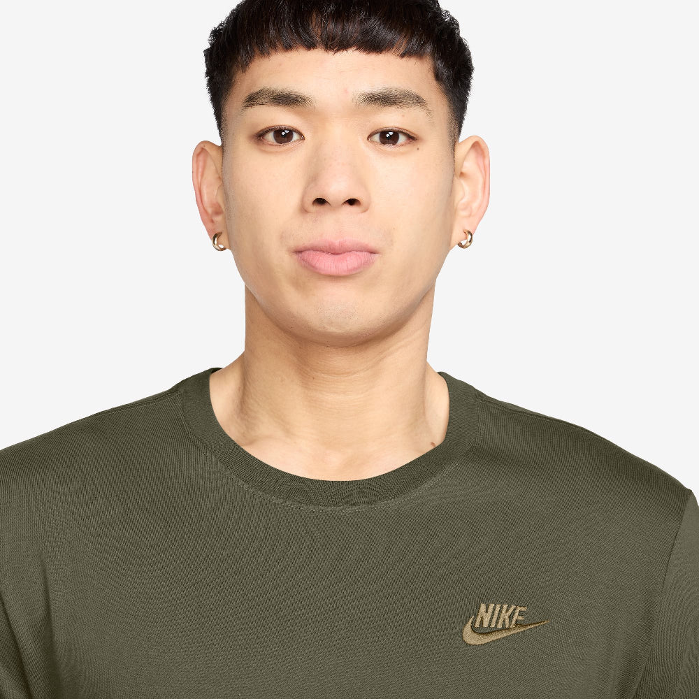 NIKE Sportswear Club T-Shirt Green AR4997-225