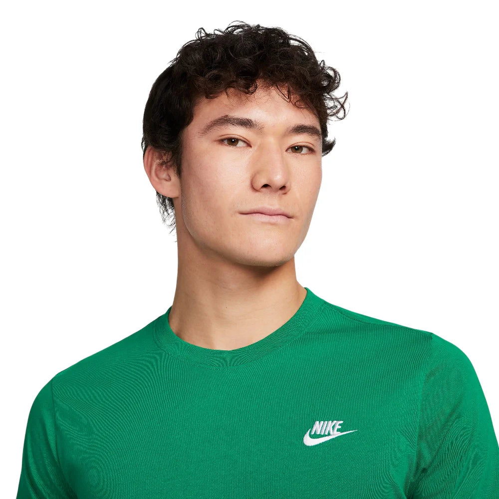NIKE Sportswear Club T-Shirt Green AR4997-365
