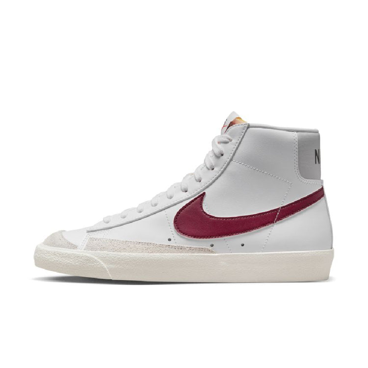 NIKE BLAZER MID '77 VNTG BQ6806-120
