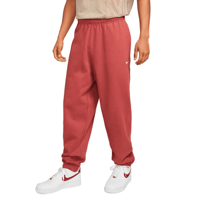 NIKE Solo Swoosh Pant Red CW5460-691