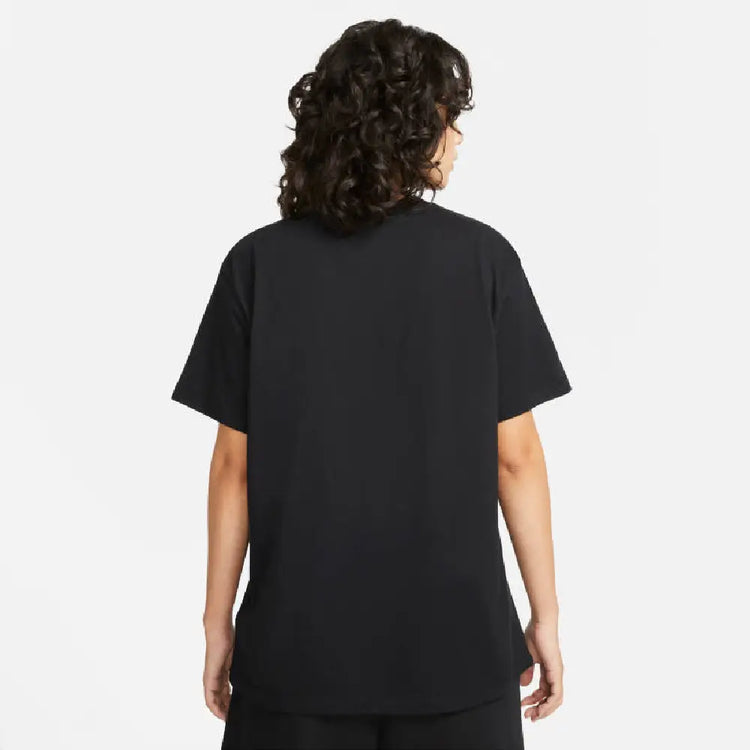 NIKE W NSW ESSNTL TEE BF LBR DN5697-010