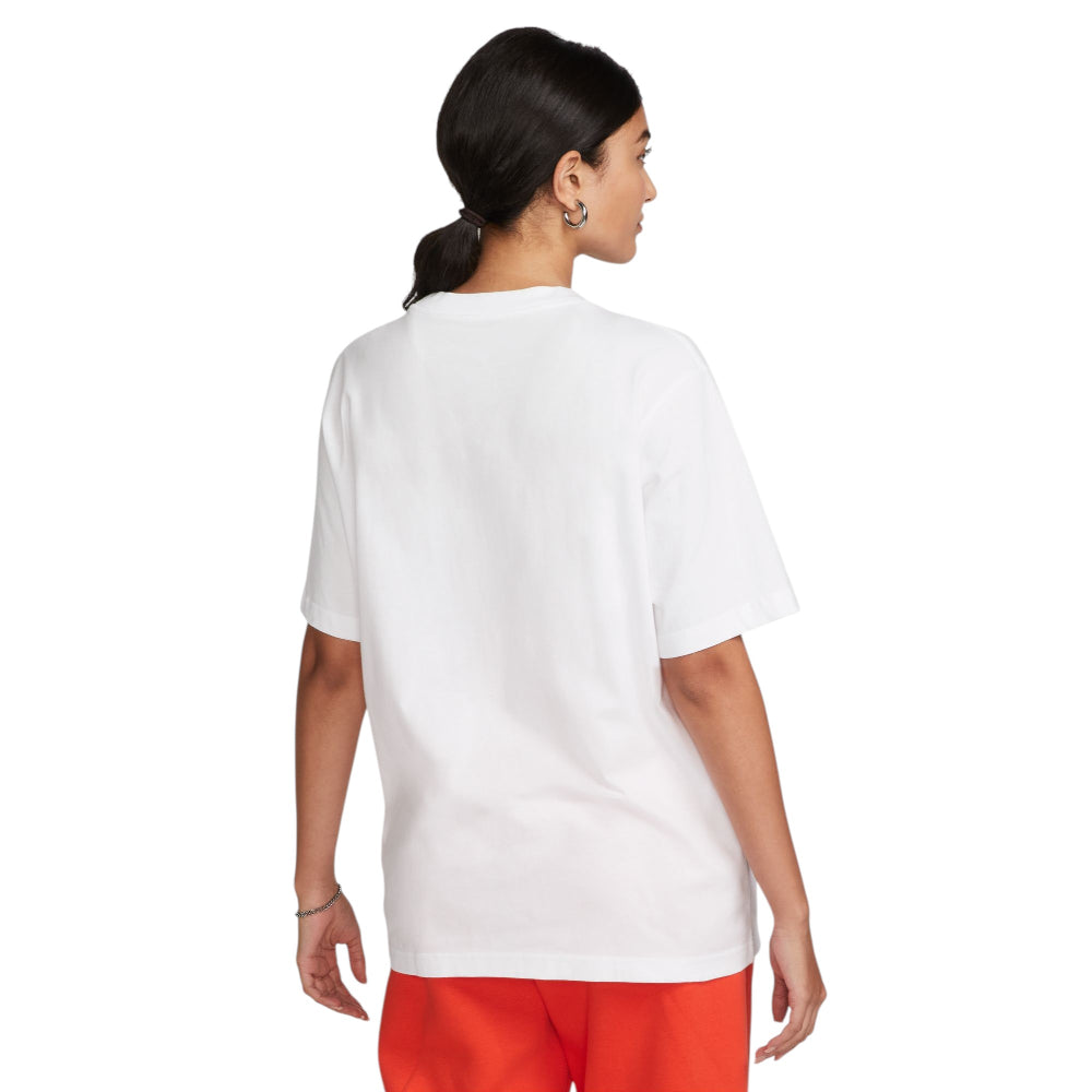 NIKE Sportswear Essential T-Shirt White FD4149-100