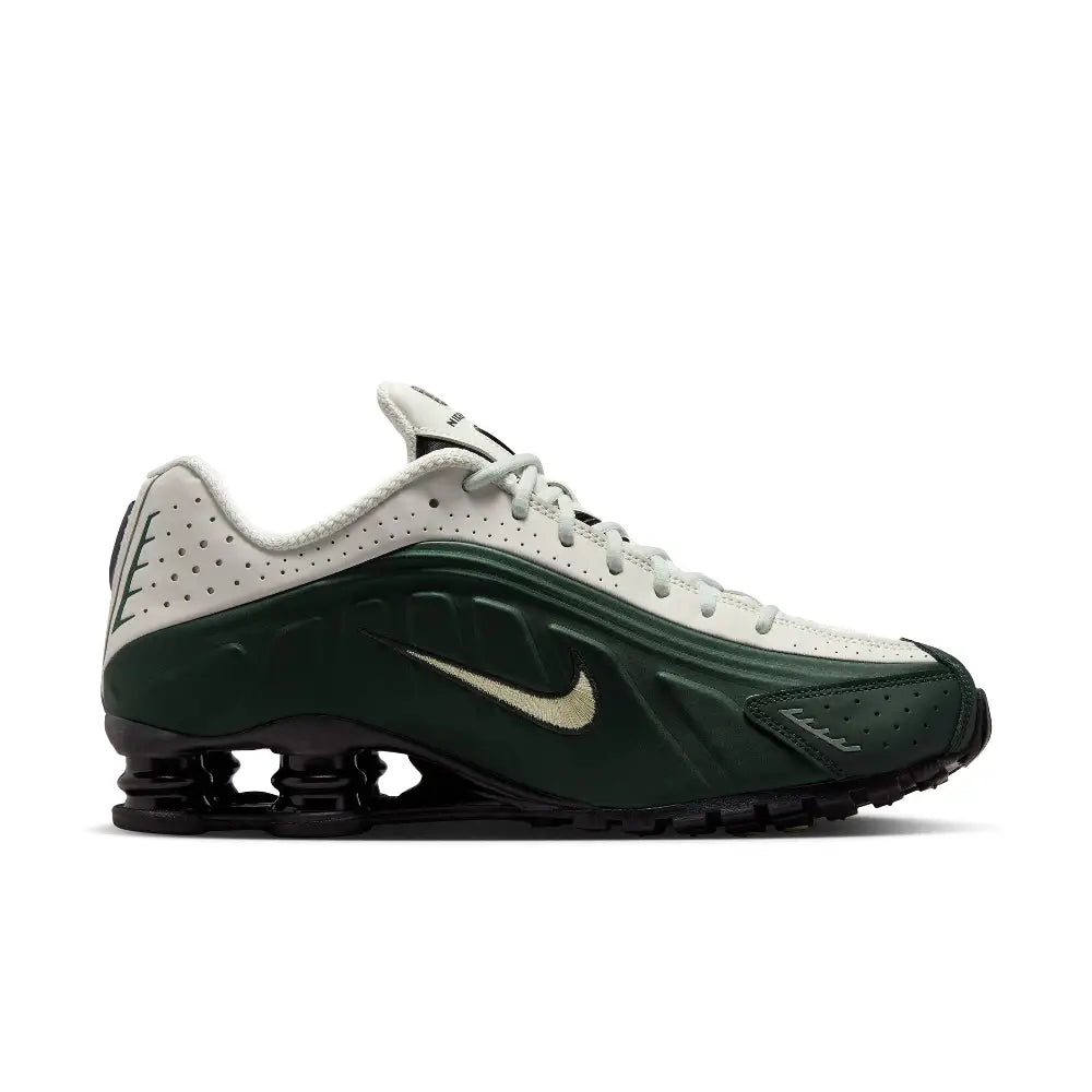 NIKE Nike Shox R4 Sneakers Green HQ1988-300
