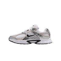 NIKE V5 RNR Big Kids' Sneakers White (GS) HQ6411-100