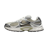 NIKE Nike V5 RNR Sneakers with Reflective Accents Green HQ7901-301