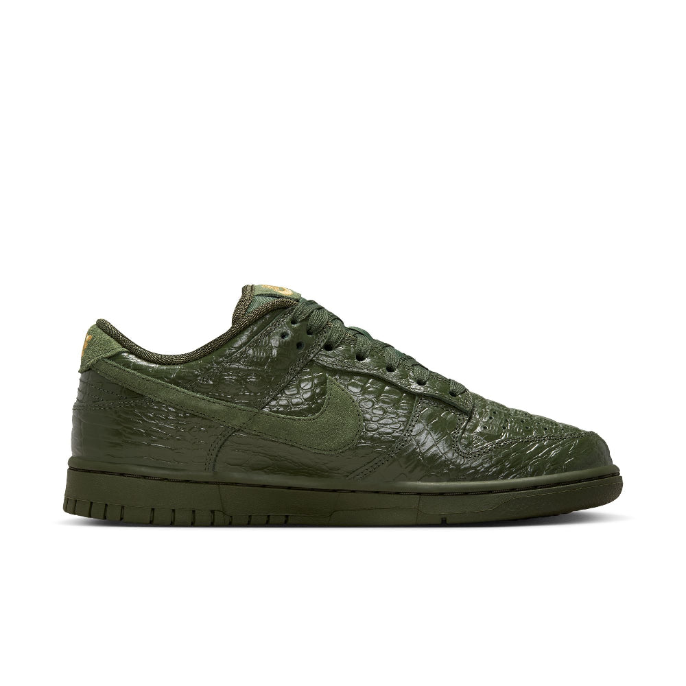 NIKE Dunk Low Sneakers Green HV4388-300