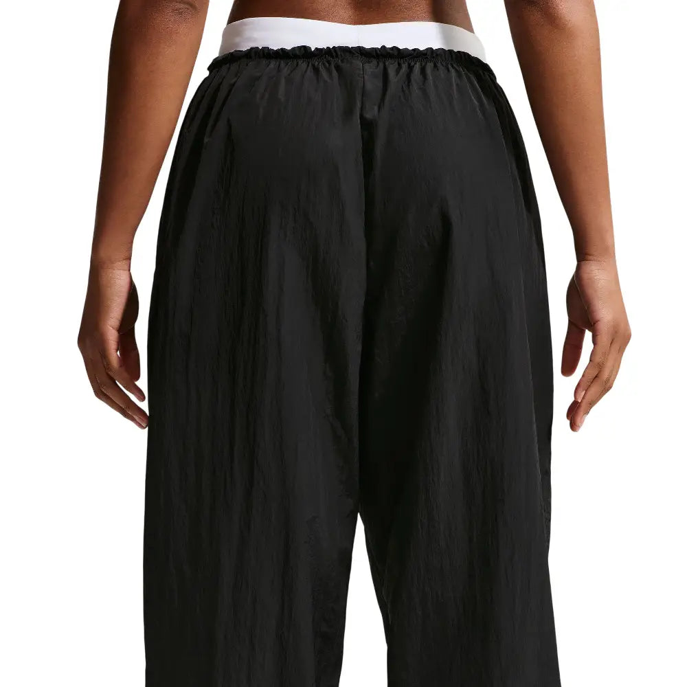 NIKE Sportswear Loose High-Waisted Parachute Pants Black IF0334-010