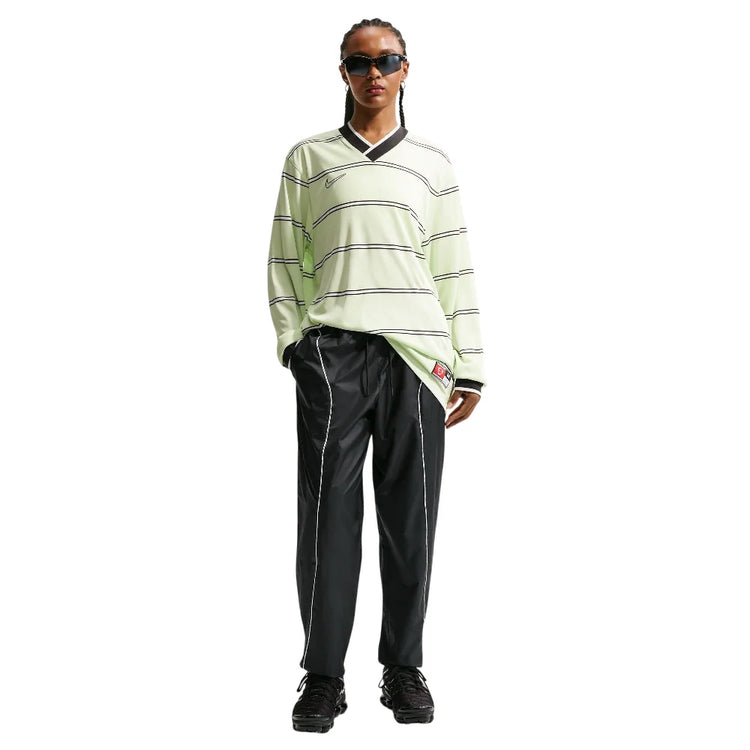 NIKE Sportswear  Mid-Rise Repel Woven Pants Black IM8483-010