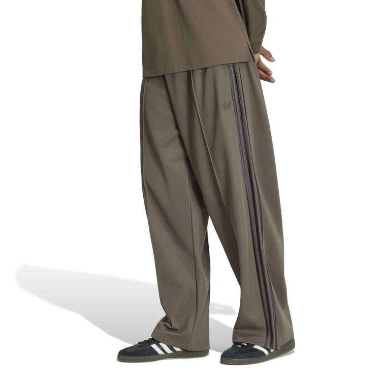 ADIDAS Oversized Track Pant Brown KS7528
