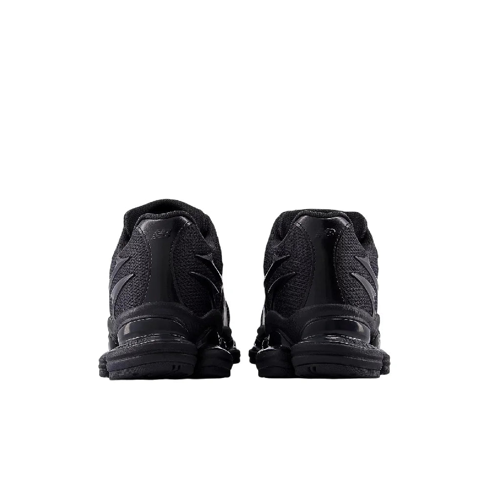 NEW BALANCE Abzorb 2000 Black Metallic Sneakers U200078C